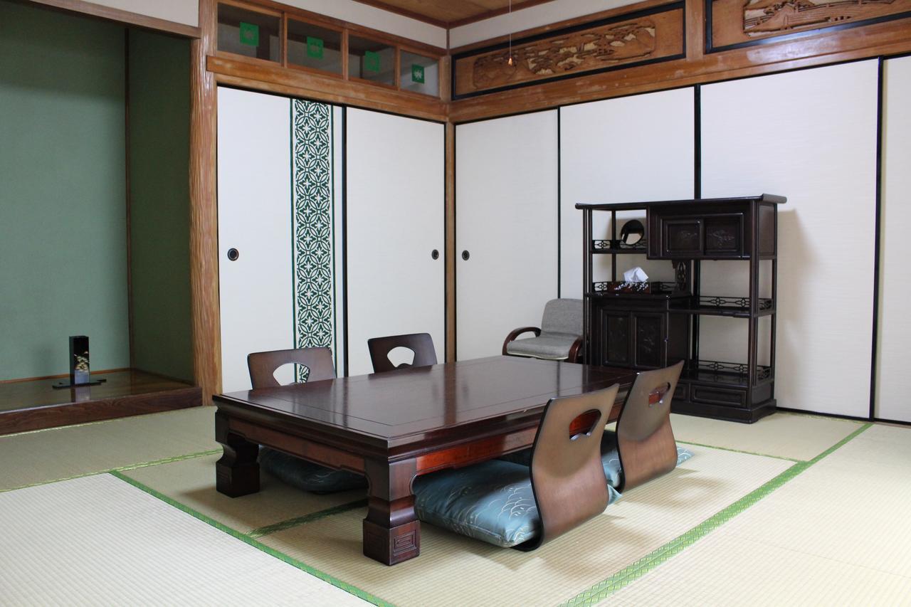 Guest House Shimayado Aisunao Naoshima Exterior photo